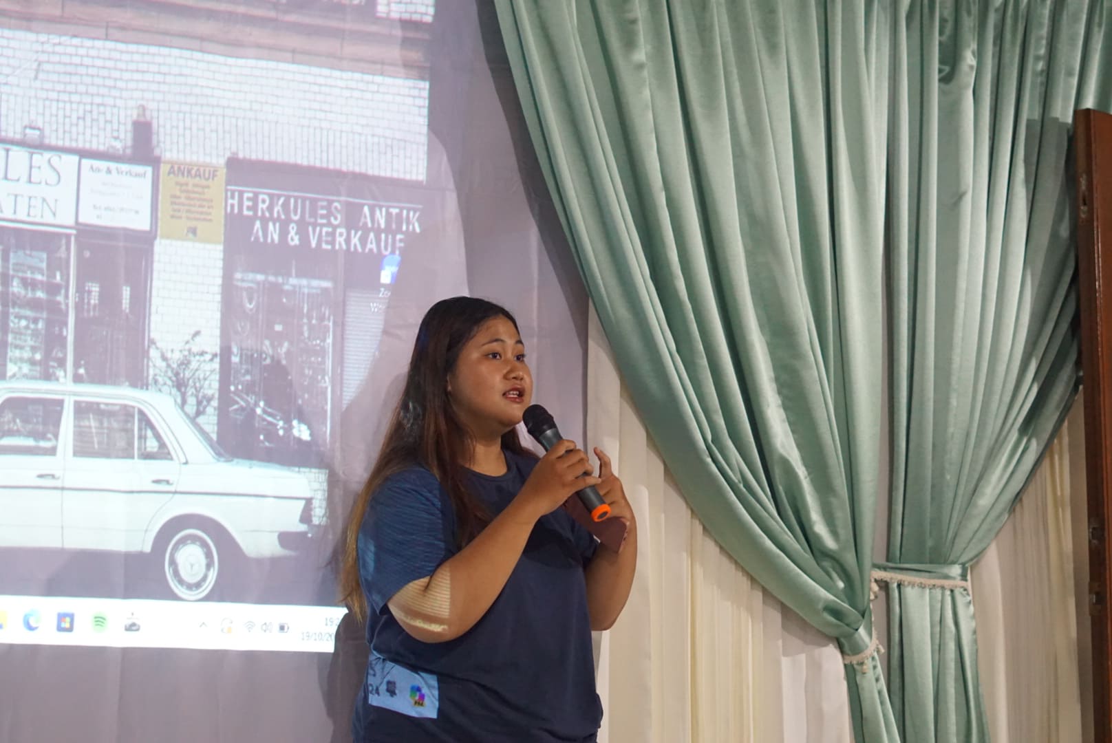 materi public speaking
